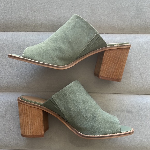 Chinese Laundry block heels - Picture 4 of 5